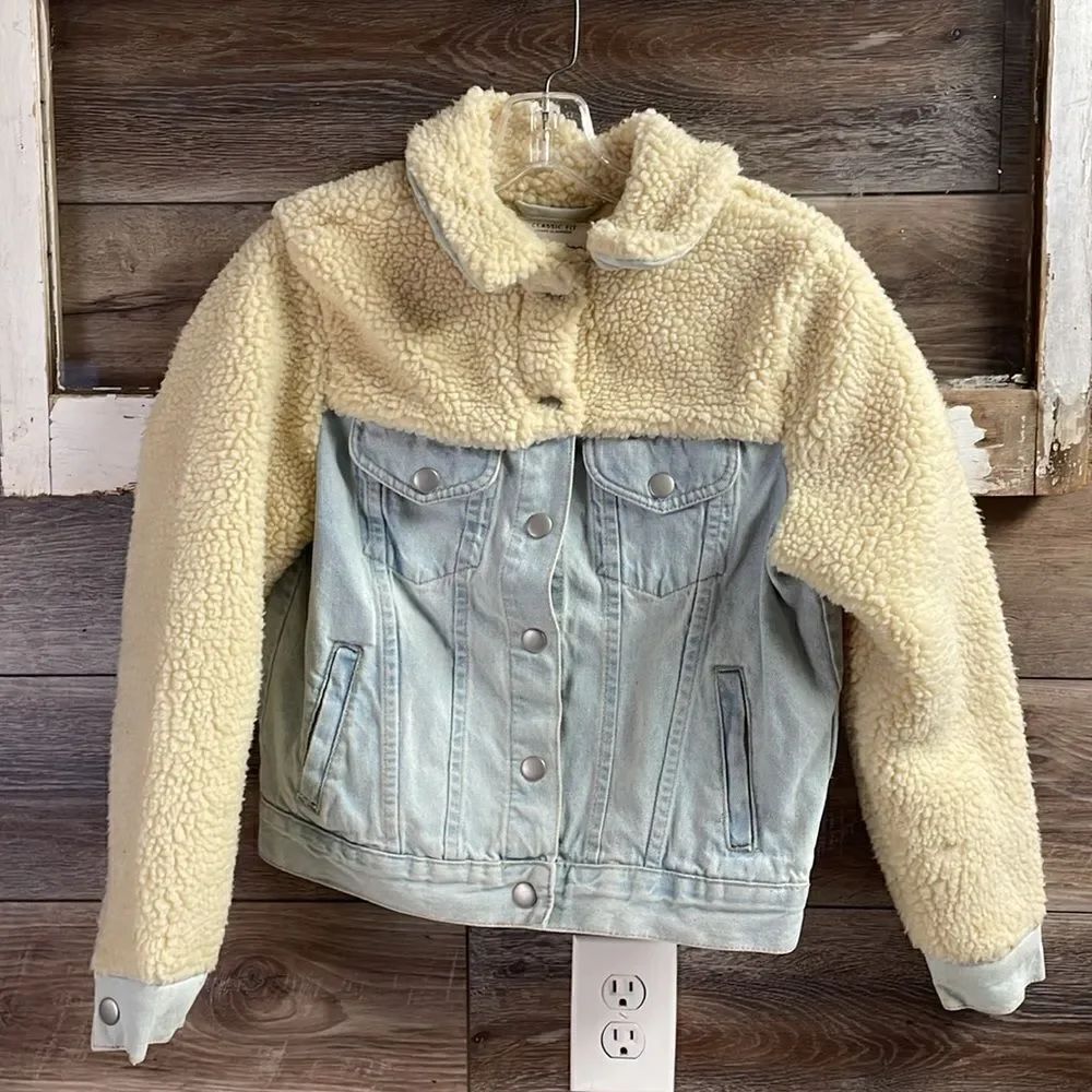 BLUENOTES Ladies Denim Sherpa Jean Snap Up Front Jacket Size XS with Minor Flaws